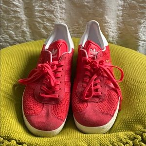 Adidas Gazelle hot coral worn once!